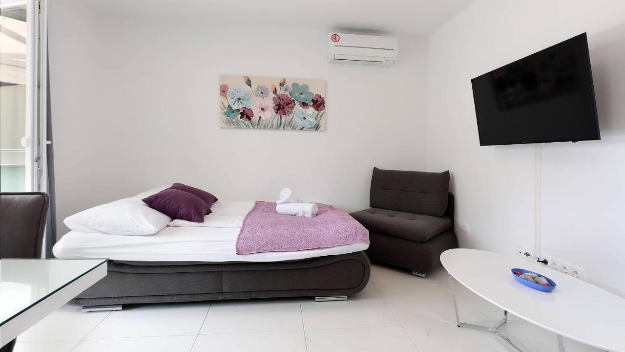 Apartmani "Villa Barbara" Novalja Exteriör bild