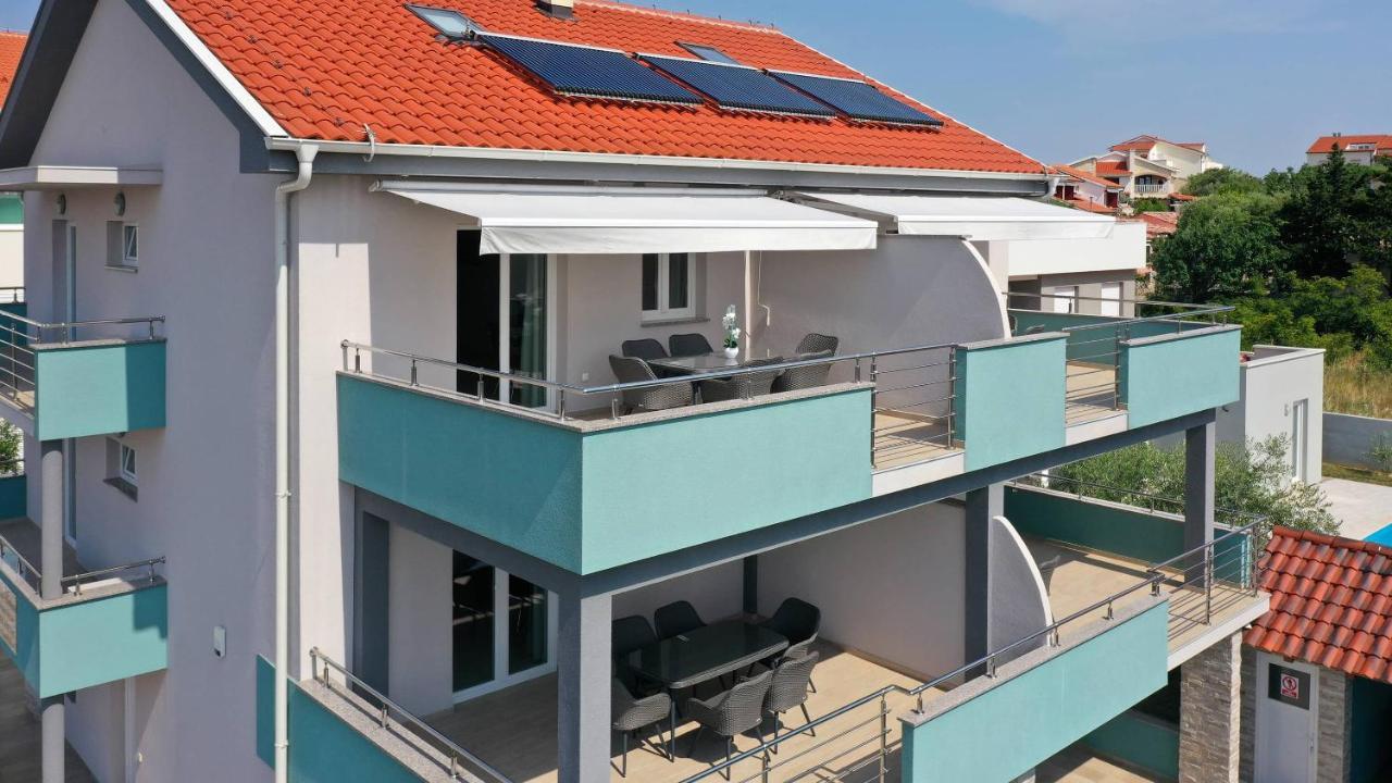Apartmani "Villa Barbara" Novalja Exteriör bild