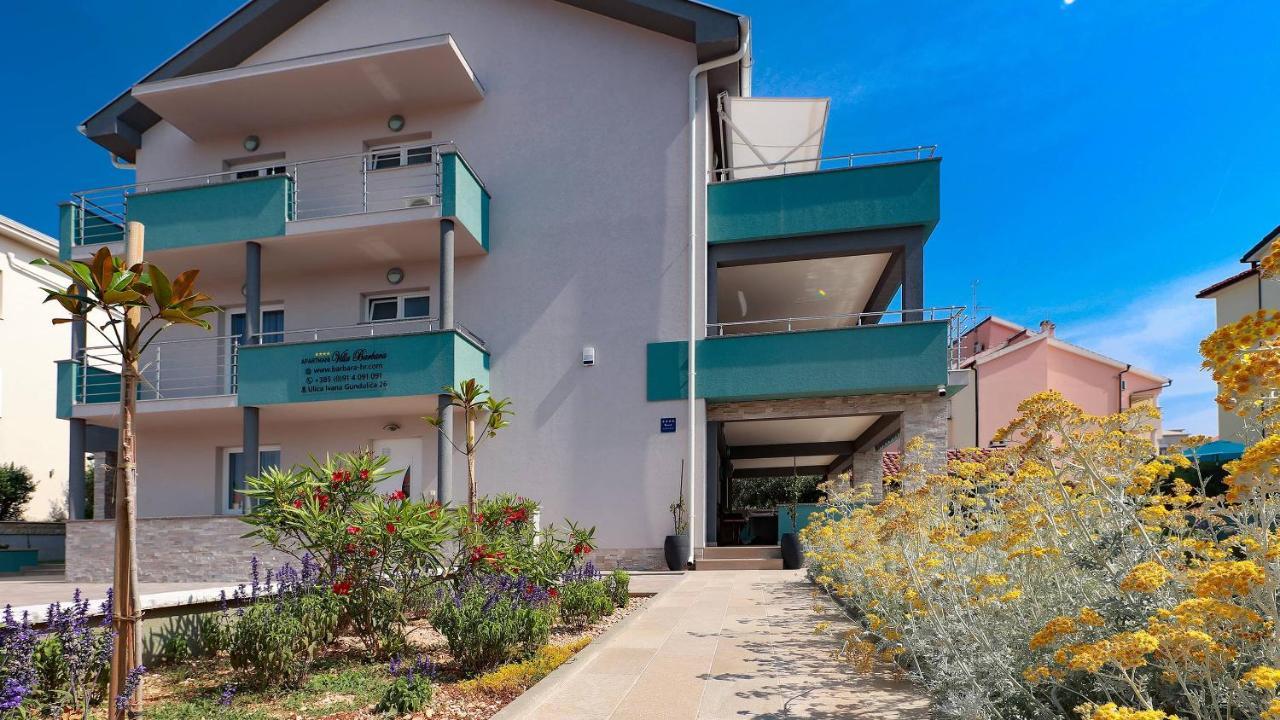 Apartmani "Villa Barbara" Novalja Exteriör bild