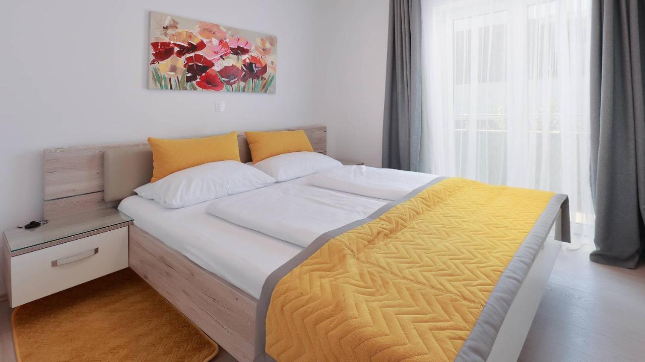 Apartmani "Villa Barbara" Novalja Exteriör bild