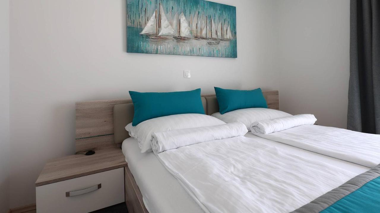 Apartmani "Villa Barbara" Novalja Exteriör bild