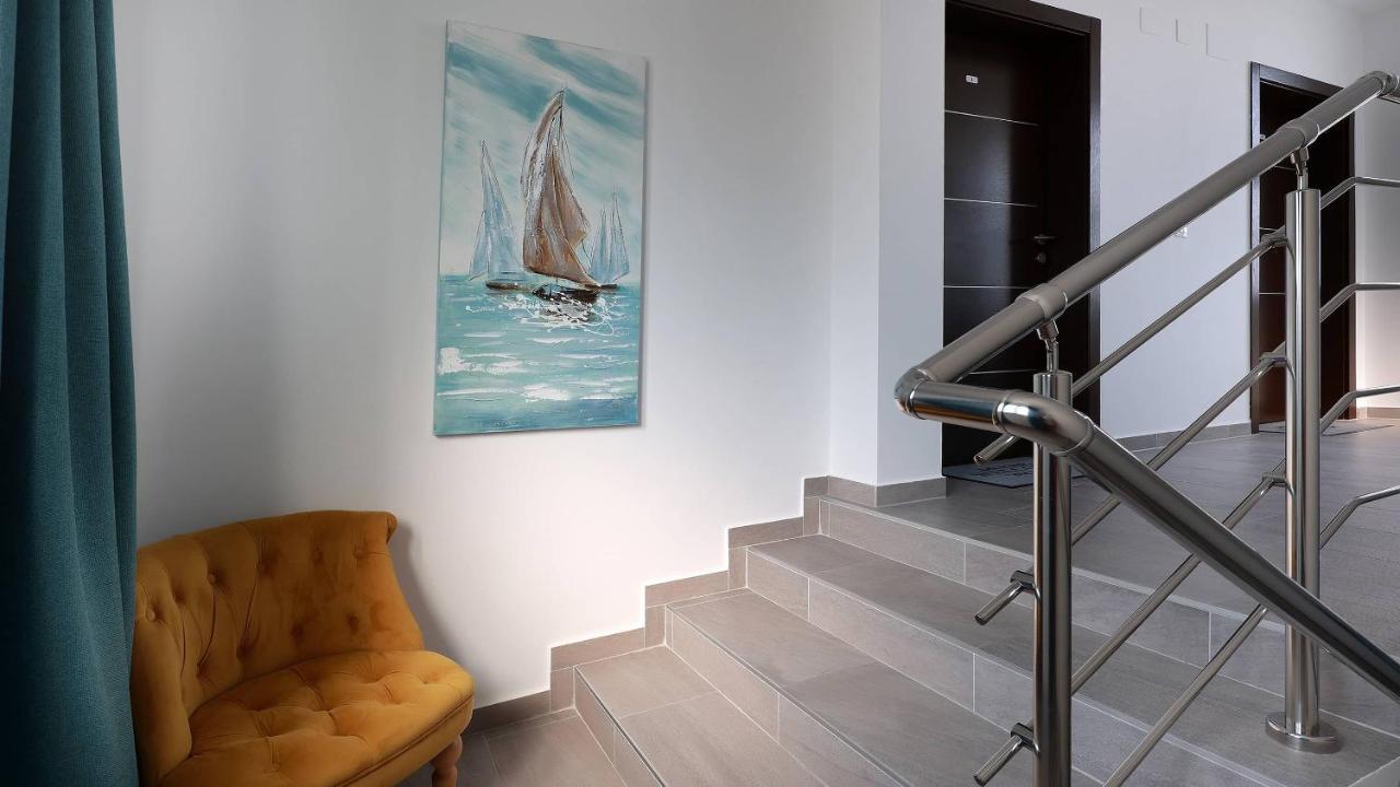 Apartmani "Villa Barbara" Novalja Exteriör bild