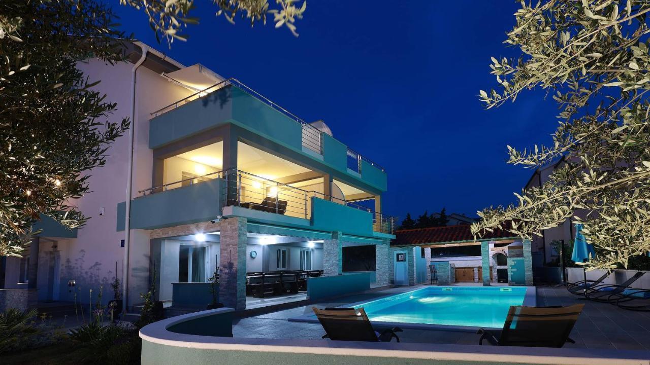 Apartmani "Villa Barbara" Novalja Exteriör bild