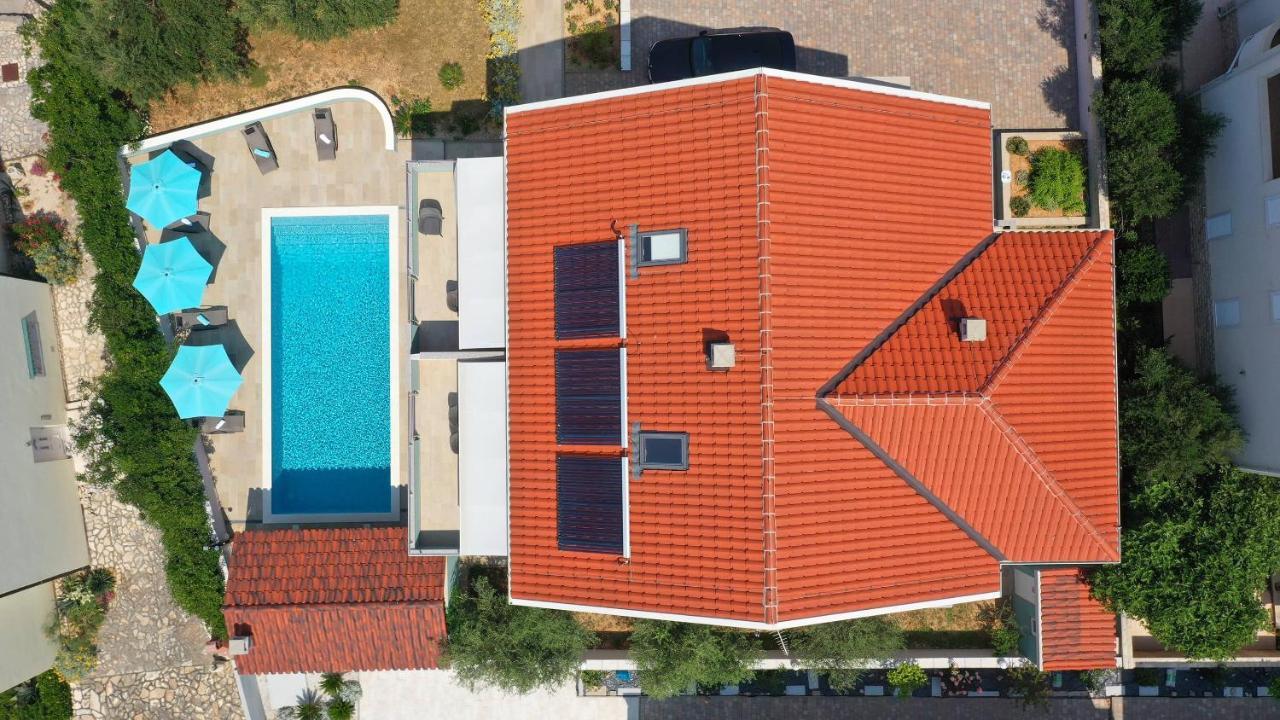 Apartmani "Villa Barbara" Novalja Exteriör bild