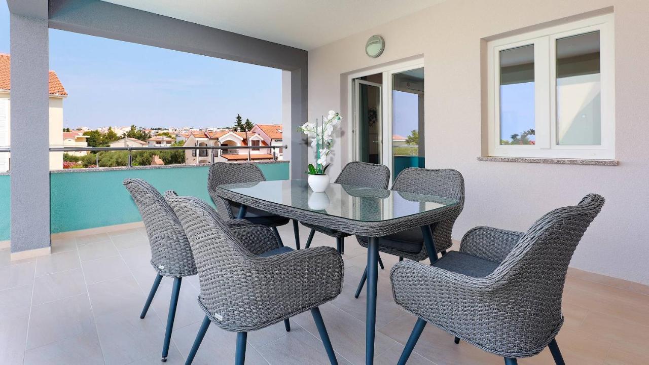 Apartmani "Villa Barbara" Novalja Exteriör bild