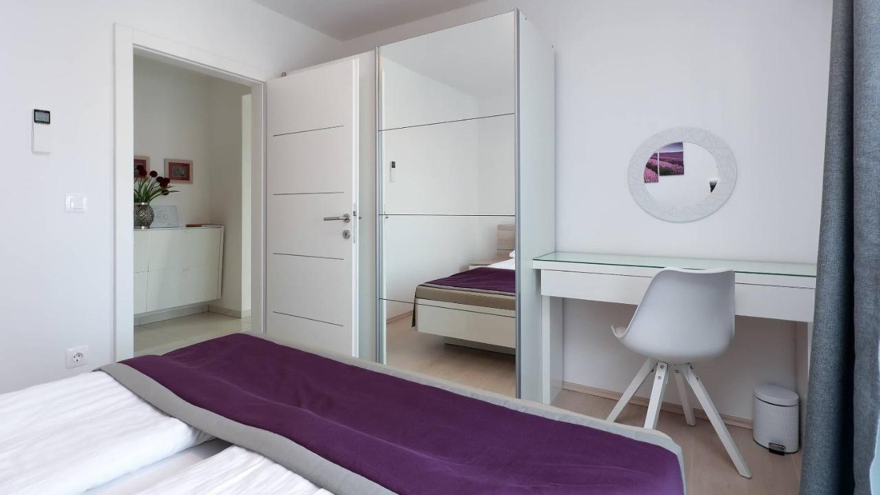 Apartmani "Villa Barbara" Novalja Exteriör bild