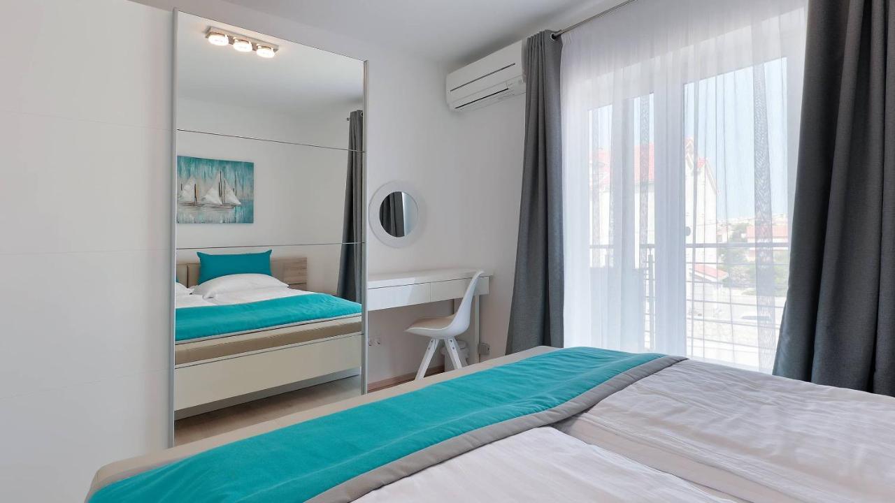 Apartmani "Villa Barbara" Novalja Exteriör bild