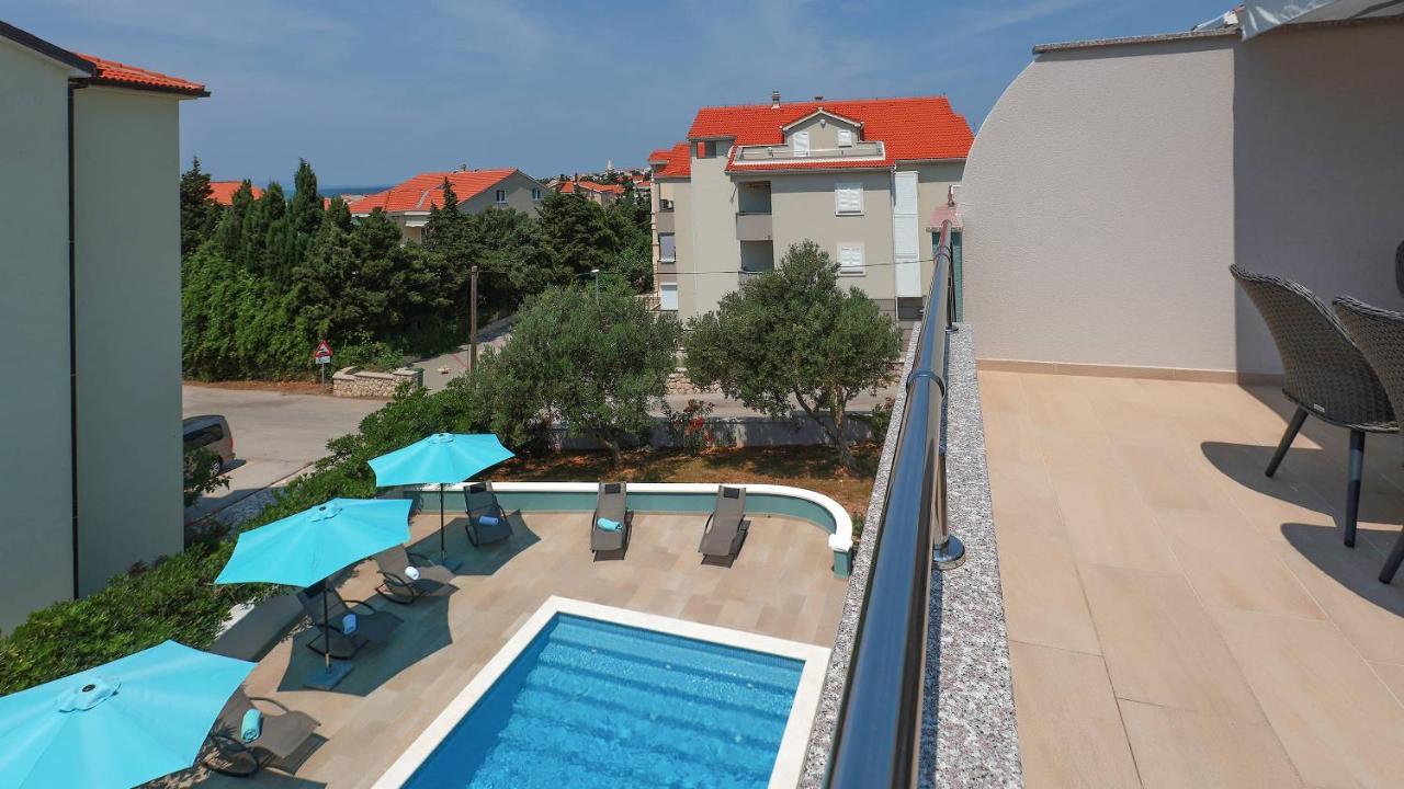 Apartmani "Villa Barbara" Novalja Exteriör bild