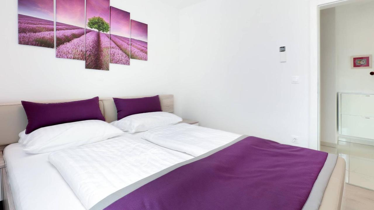 Apartmani "Villa Barbara" Novalja Exteriör bild