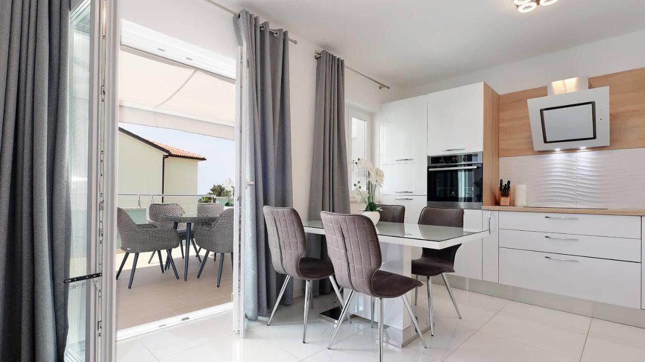 Apartmani "Villa Barbara" Novalja Exteriör bild