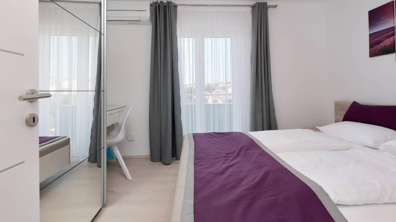 Apartmani "Villa Barbara" Novalja Exteriör bild